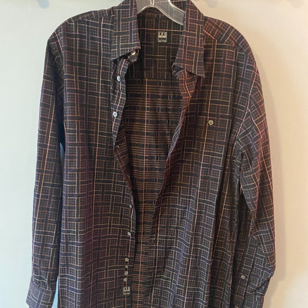 Ike Behar Men's Dress Shirt, black and gold patterned, medium (m)
